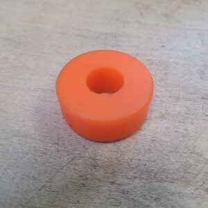 Polyurethane front shock upper bushing/  Douille supérieure de l'amortisseur avant en polyuréthane